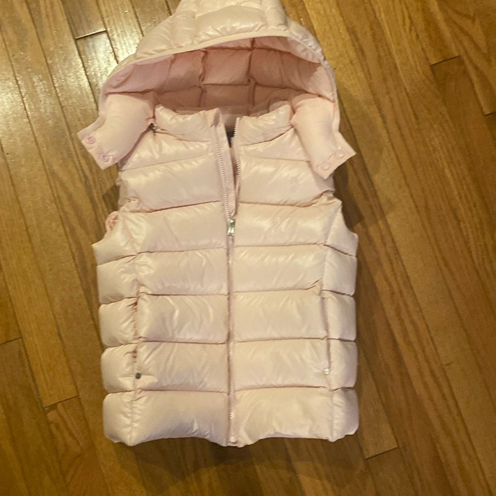 Girls size xl puffer vest